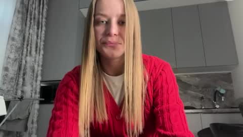 Emma online show from June 3, 2:33 pm