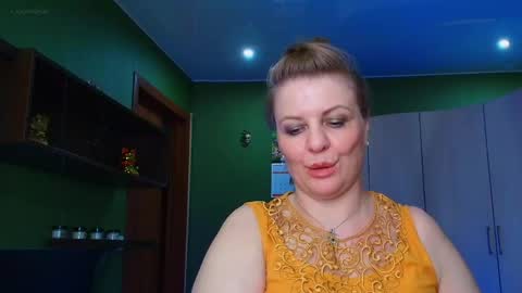 Leona tracie online show from May 31, 12:45 pm