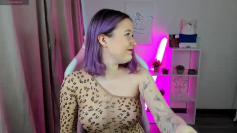 leona_williams online show from February 13, 8:17 am