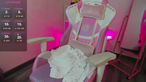 leona_williams online show from February 23, 11:55 am