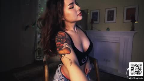 Leo online show from February 21, 7:43 pm