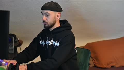 Leonardo online show from January 14, 12:00 pm