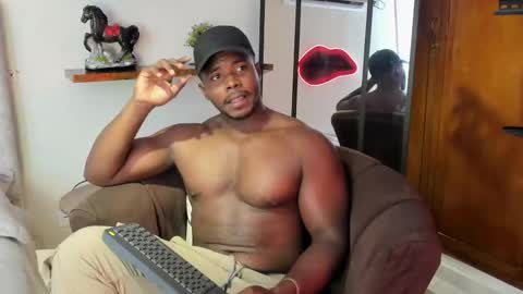 Leandro jones online show from February 18, 9:11 pm