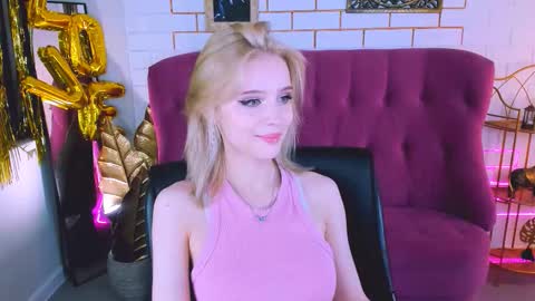 leonastone online show from October 17, 5:04 pm