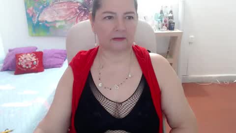 leonela   online show from March 4, 11:55 pm