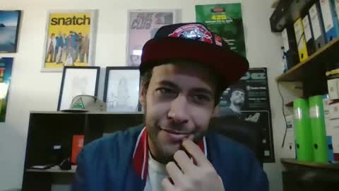 Snapshot of leonidascum chatting on February 12, 12:11 pm leonidascum online show from February 12, 12:11 pm