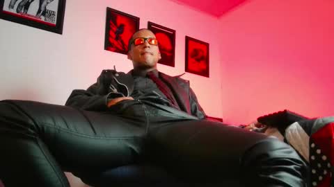 Lenardo jaramillo online show from November 13, 11:31 am