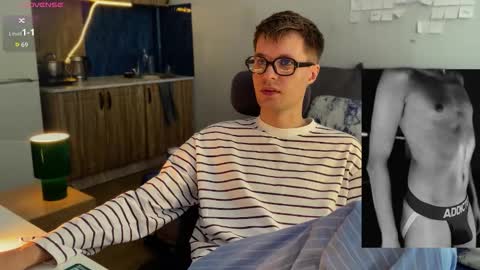 Leon online show from February 26, 4:33 am