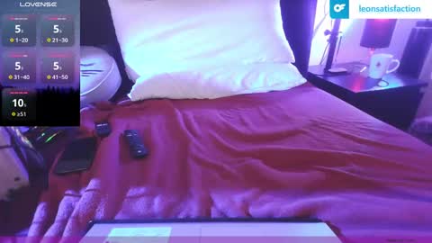 Snapshot of leonsatisfaction chatting on December 26, 3:06 am Leon Robertson online show from December 26, 3:06 am