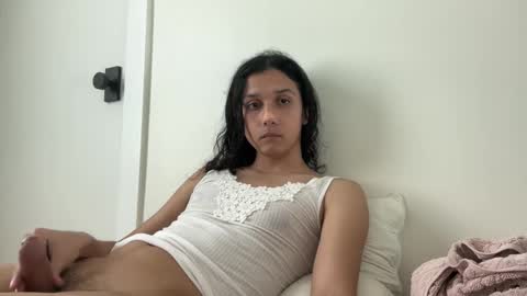 leonthetwink24 online show from April 5, 7:55 pm