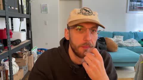 Leon online show from March 23, 11:03 am