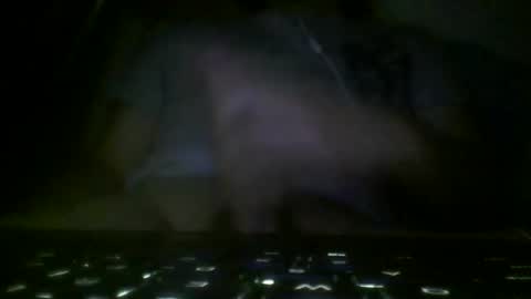 leoonel_95 online show from March 29, 5:18 am