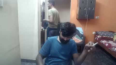 Leo online show from December 6, 4:28 pm