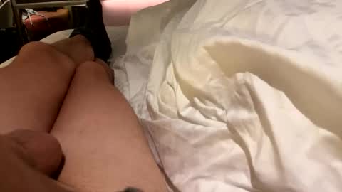 leosexb online show from June 2, 2:30 pm