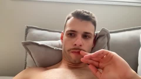 leozinhohd online show from October 12, 5:56 pm