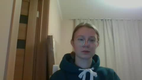 lera_foxx online show from December 10, 9:11 pm