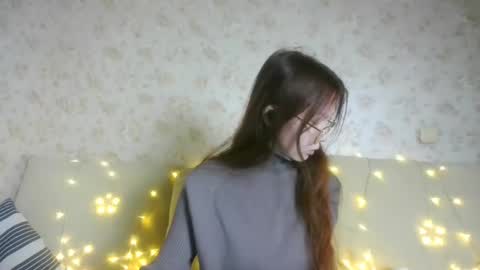 lera_foxx online show from December 14, 1:59 pm