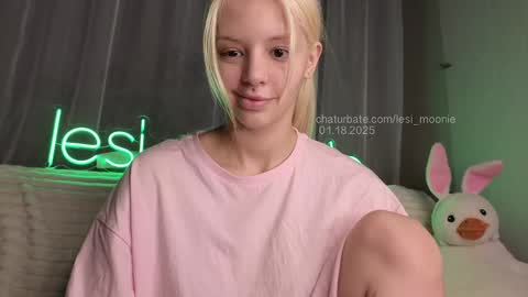 Lesi Join my fanclub before use my fanmenu online show from January 18, 12:15 pm