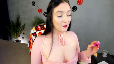 Lesley online show from October 30, 8:05 am