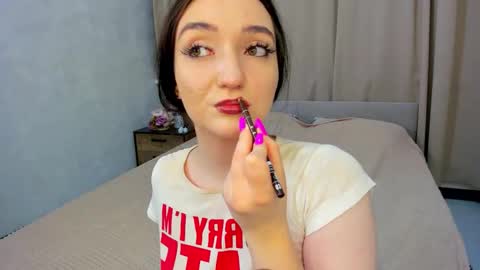 Lesley online show from November 20, 4:34 am