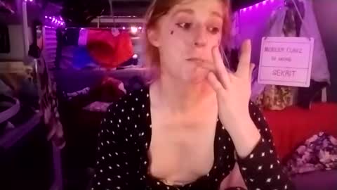 LesleyGumGrass- The Boring Trans girl online show from February 16, 7:26 am