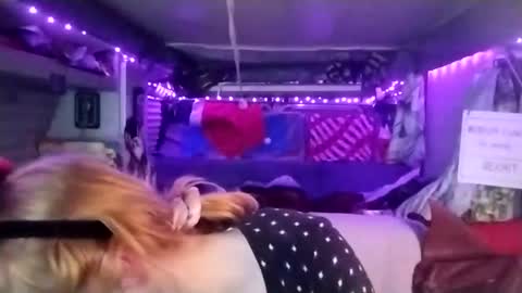LesleyGumGrass- The Boring Trans girl online show from February 17, 12:10 am