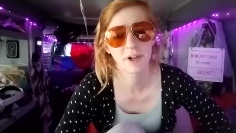 LesleyGumGrass- The Boring Trans girl online show from February 17, 3:31 pm