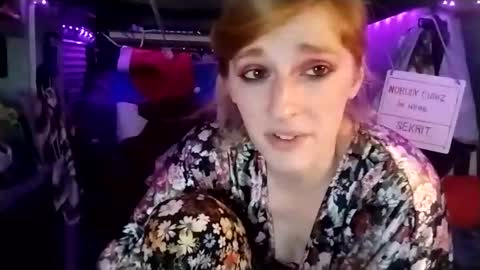 LesleyGumGrass- The Boring Trans girl online show from February 19, 6:55 am