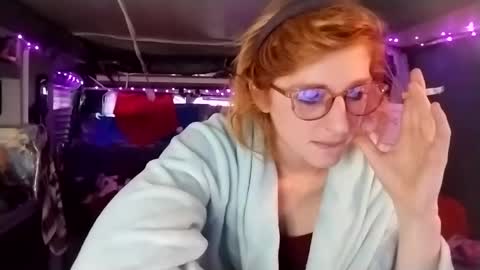LesleyGumGrass- The Boring Trans girl online show from February 21, 5:53 pm