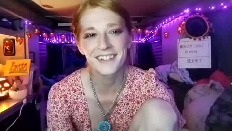 LesleyGumGrass- The Boring Trans girl online show from October 5, 2:21 am