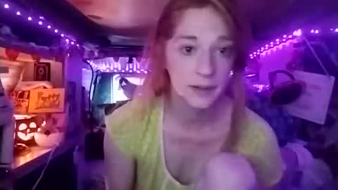 LesleyGumGrass- The Boring Trans girl online show from October 24, 5:31 pm