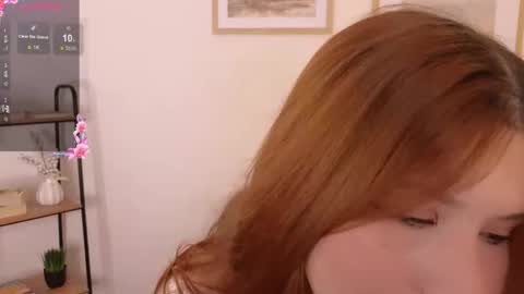 Snapshot of leslie__williams chatting on October 19, 6:08 pm Tracy online show from October 19, 6:08 pm