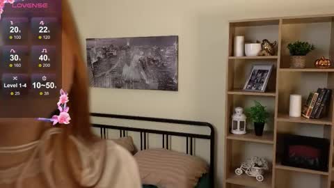 Snapshot of leslie__williams chatting on November 2, 6:10 pm Tracy online show from November 2, 6:10 pm