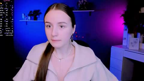 leslie_bird online show from October 16, 5:19 am