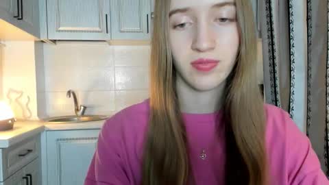  LESLIE   online show from November 18, 8:24 pm