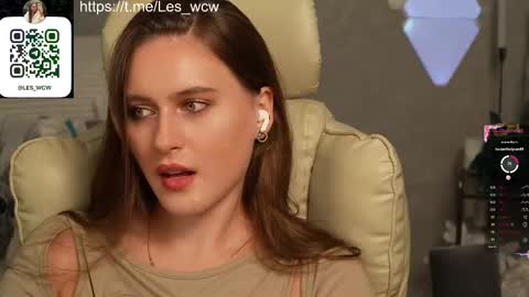 LeslieKorfs online show from October 27, 8:46 pm