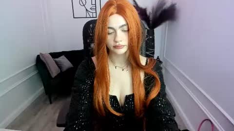 lesliemineg online show from October 9, 8:29 pm