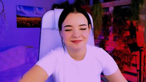 LeslieRowe online show from October 20, 8:42 pm