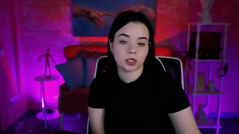 LeslieRowe online show from November 22, 1:54 pm