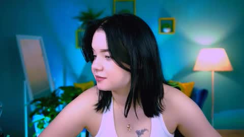 LeslieRowe online show from December 3, 6:06 pm