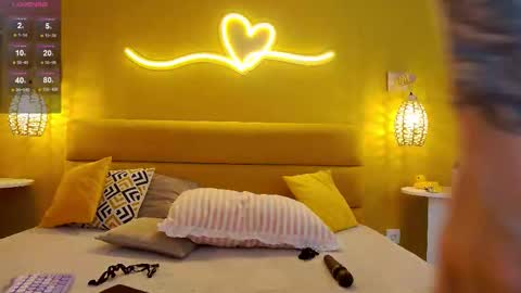 Lessy online show from October 15, 3:17 am