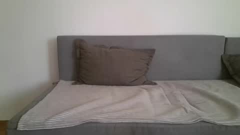 Snapshot of lestaro chatting on March 22, 10:29 am neoglo online show from March 22, 10:29 am