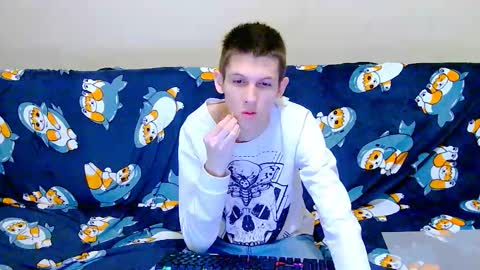 lester_broo online show from December 16, 9:42 pm