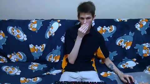 lester_broo online show from June 21, 8:11 pm