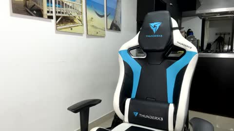 Snapshot of levelingg chatting on January 22, 3:41 am levelingg online show from January 22, 3:41 am