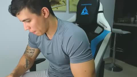 Snapshot of levelingg chatting on February 17, 3:04 am levelingg online show from February 17, 3:04 am