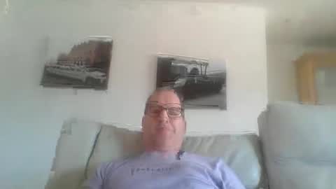 Snapshot of levensgenieters2 chatting on February 17, 10:40 am levensgenieters2 online show from February 17, 10:40 am