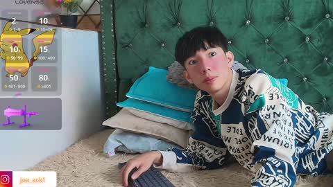 Levi  online show from January 14, 12:56 pm