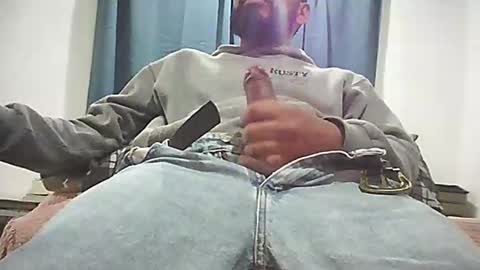 Snapshot of leviatanencasa chatting on November 3, 3:24 pm leviatanencasa online show from November 3, 3:24 pm