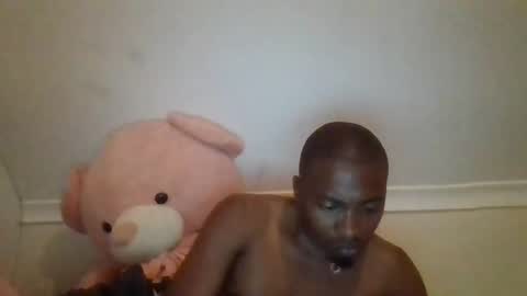 Snapshot of lewinskytheone chatting on February 21, 4:07 am lewinskytheone online show from February 21, 4:07 am